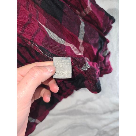 Charlotte Russe Magenta Plaid Button Up Top Women's Size L - Picture 4 of 10
